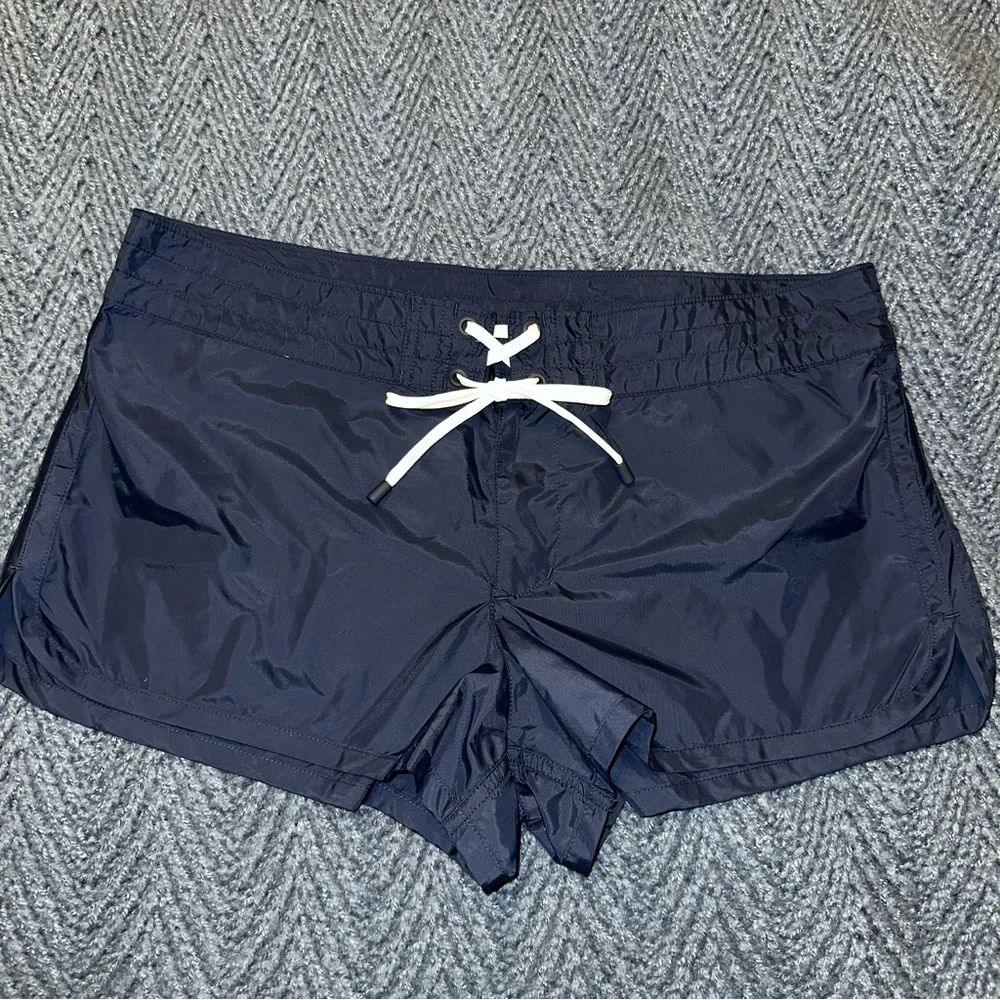 J.Crew Navy Blue board shorts‎ ladies size 6 swim cover up